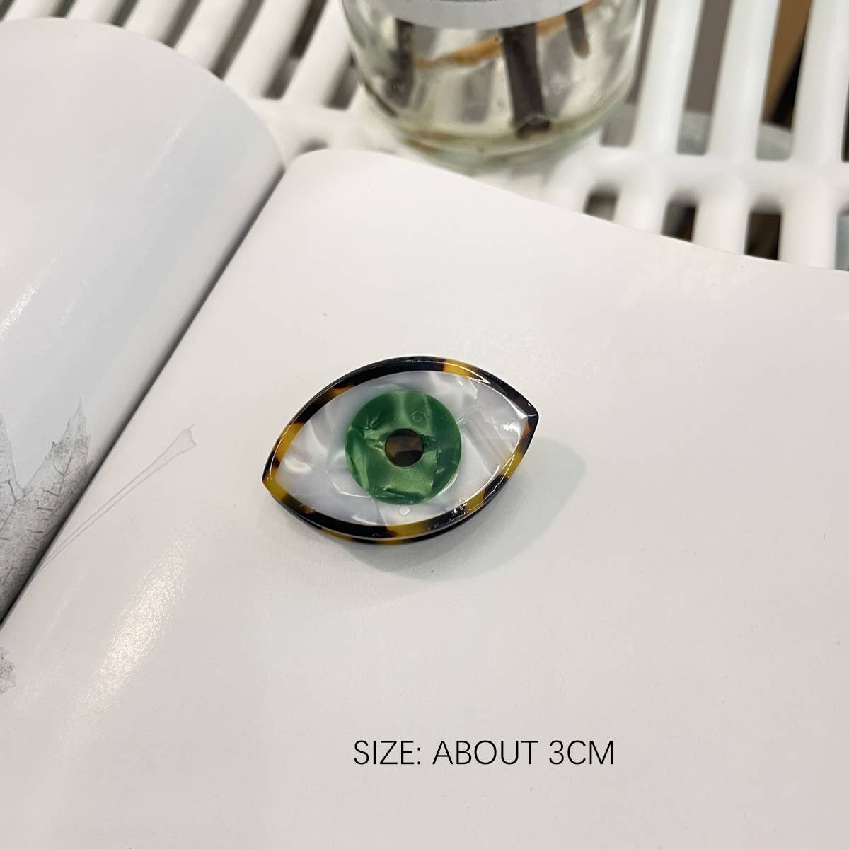 NEW EYES RAINBOW CLIP HAIR CLIP_CWAHA0969