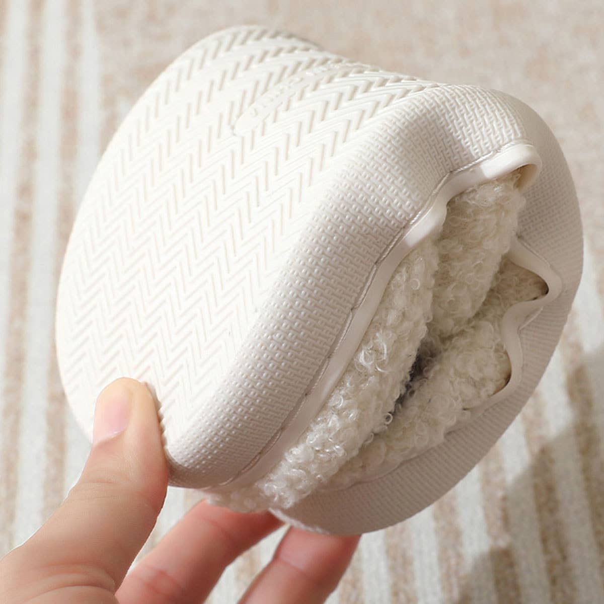 Cute Blue Eye Indoor Slippers For Fall/Winter