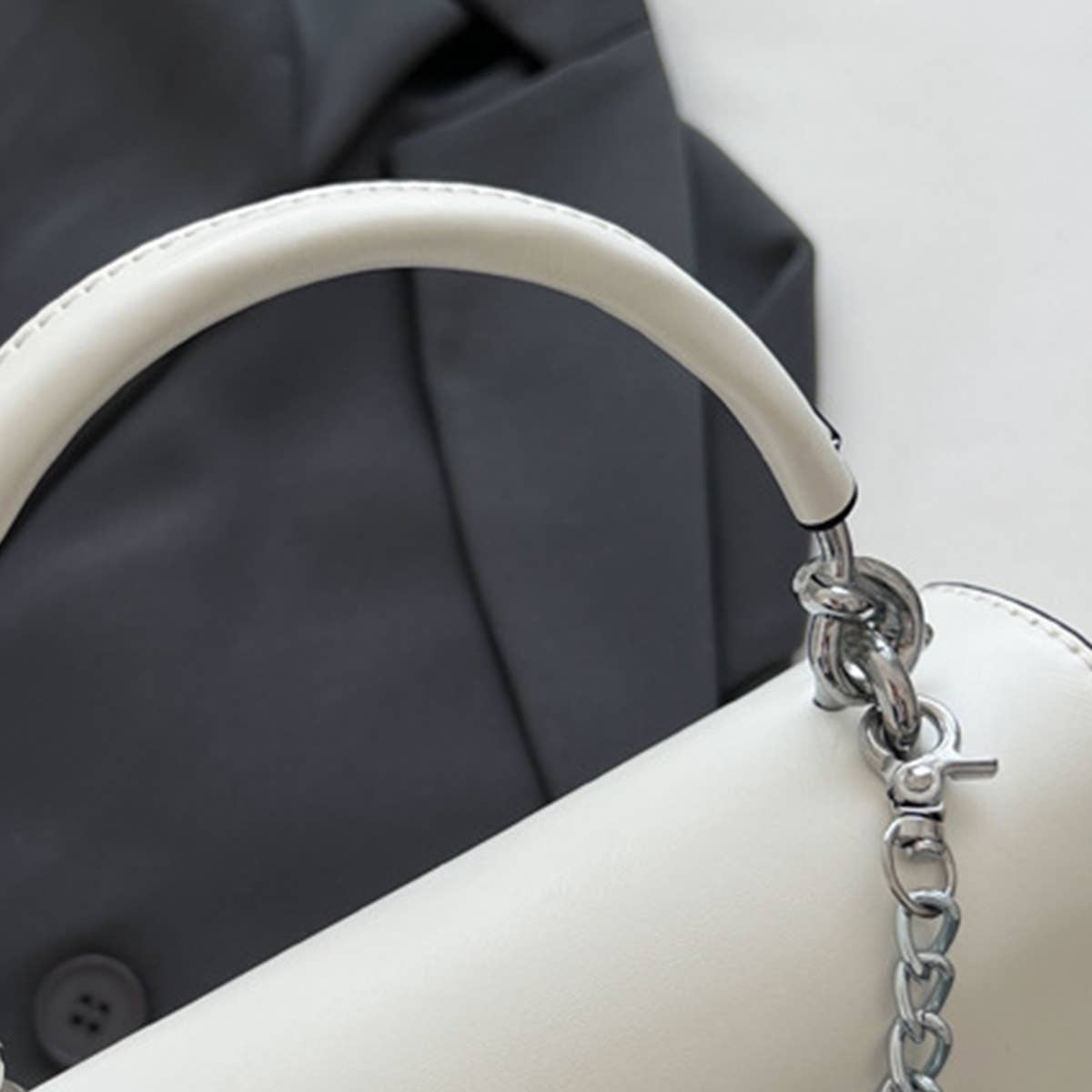 WOMEN CHAIN SHOULDER CROSSBODY SMALL SQUARE BAG_CWAB1548