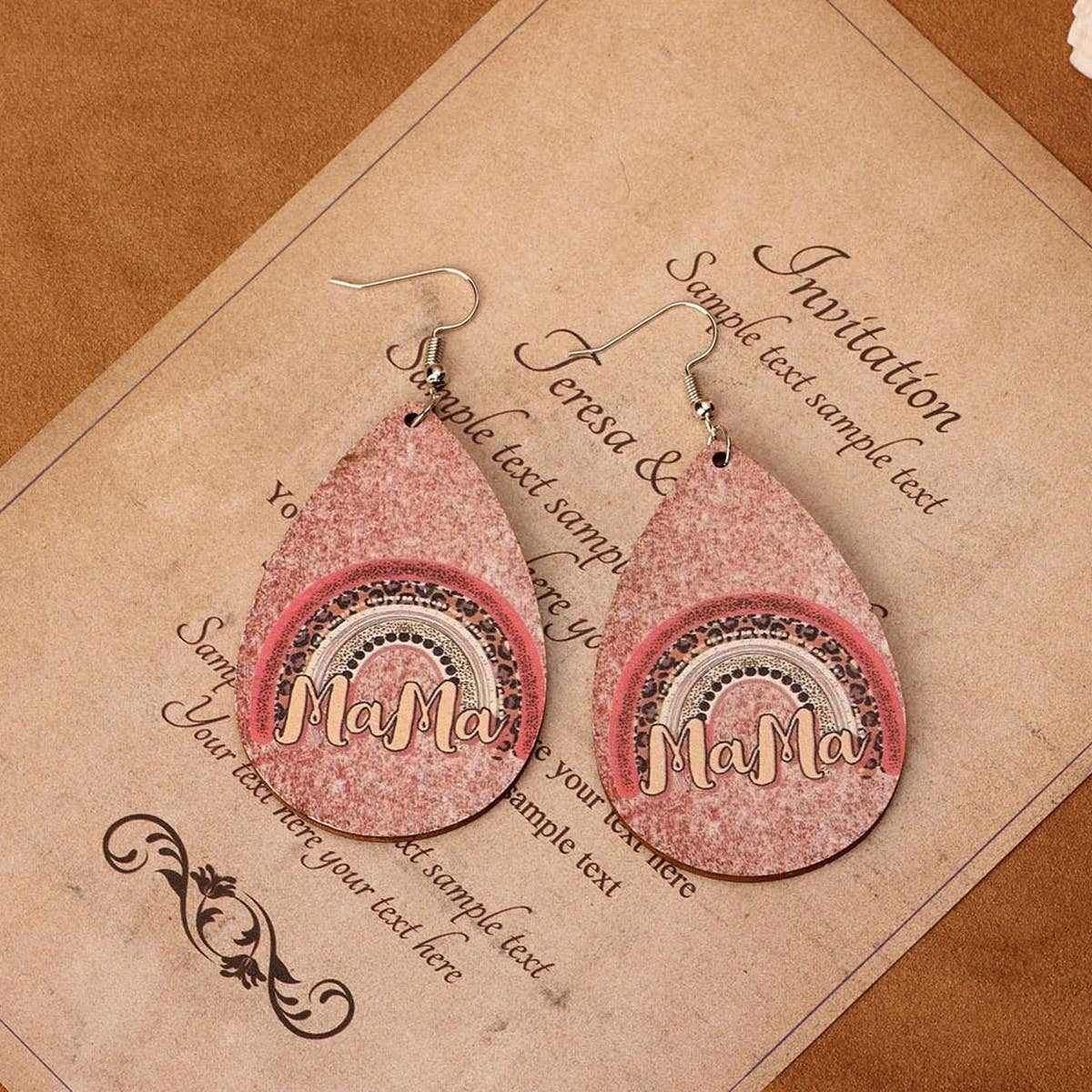 NEW FASHIONABLE WOODEN WATER DROP EARRINGS