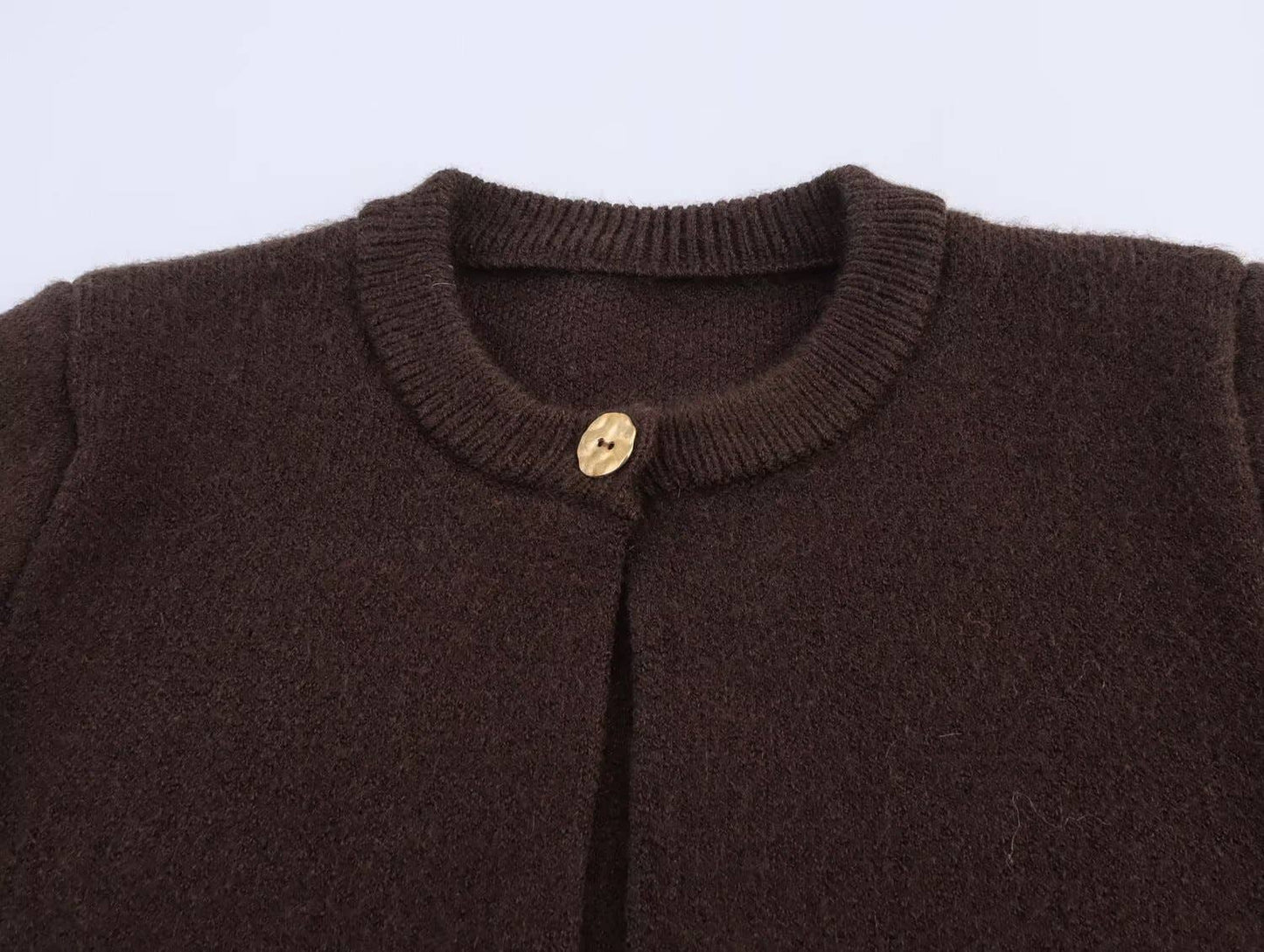 Round-neck tassel one-button knitted cardigan