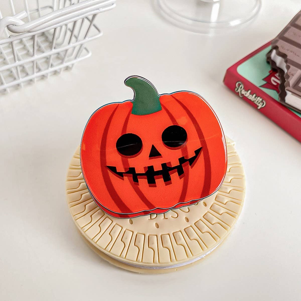 HALLOWEEN FUNNY PUMPKIN SHARK CLIP_CWAHA1441