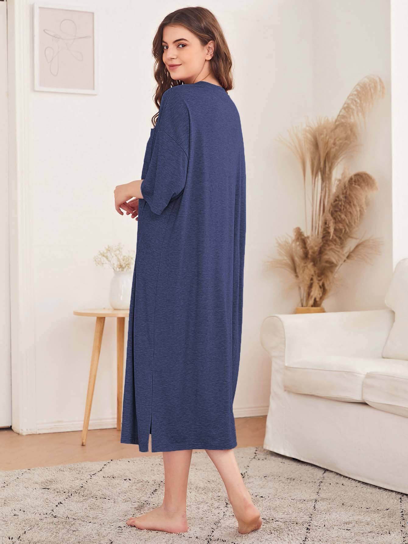 LONG, LOOSE AND COMFORTABLE ONE-STEP DRESS
