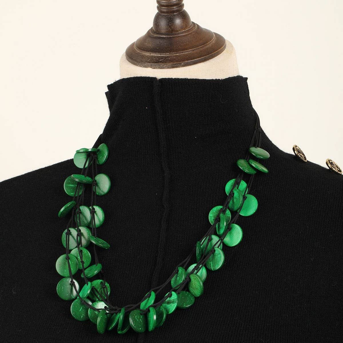 LONG COCONUT SHELL WOOD BEAD VINTAGE NECKLACE