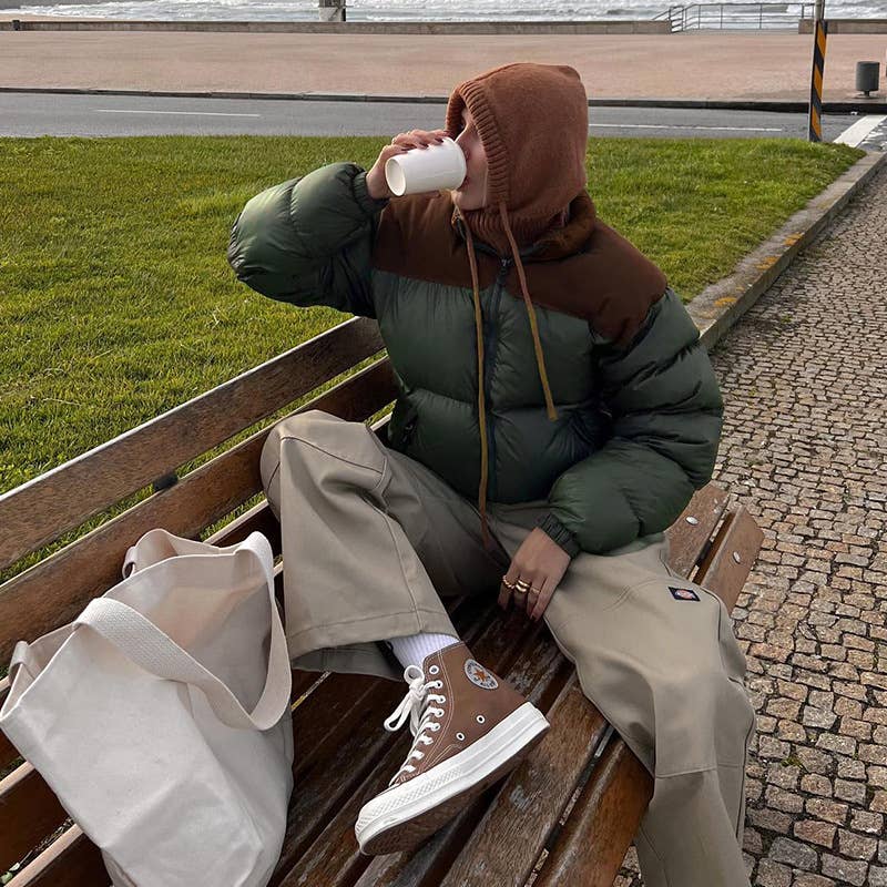 SOLID COLOR ROUND NECK ZIPPER POCKET BREAD JACKET