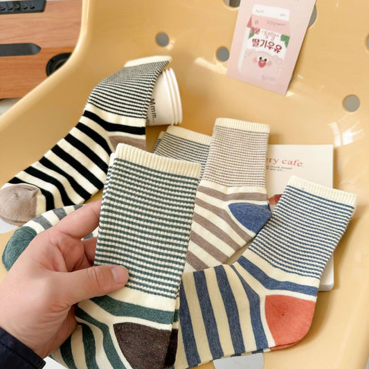 Stripe Pattern Cotton Crew Socks for Womens_CWMS0903