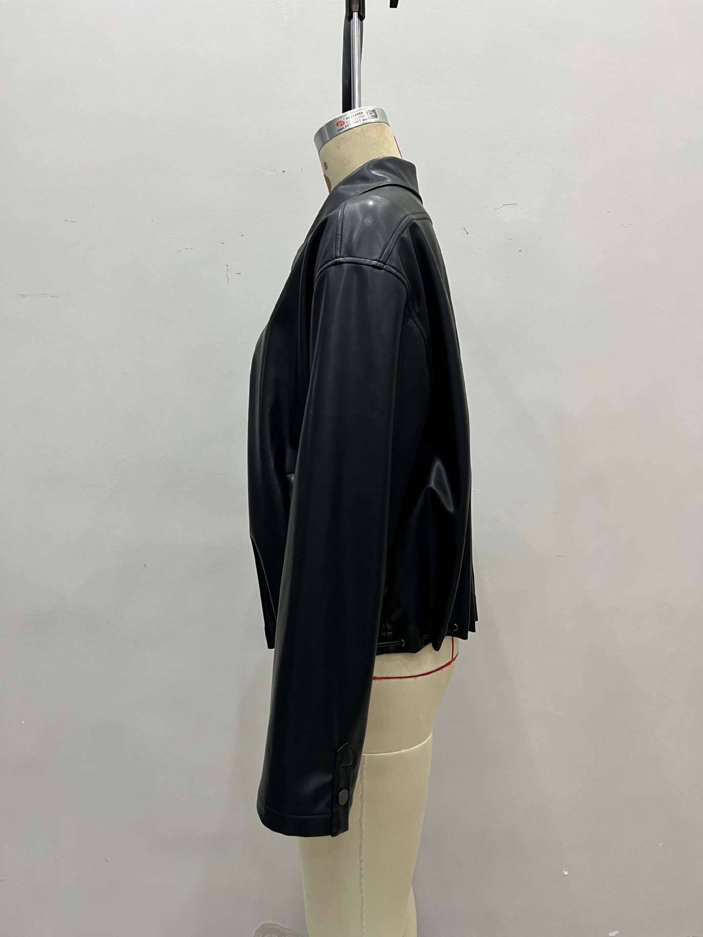Lapel lustrous leather hem drawstring coat