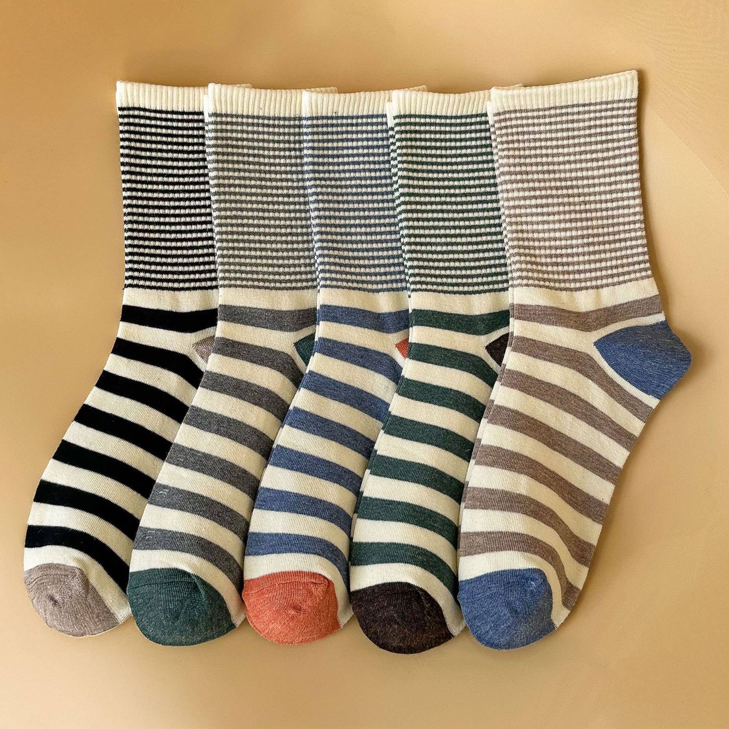 Stripe Pattern Cotton Crew Socks for Womens_CWMS0903