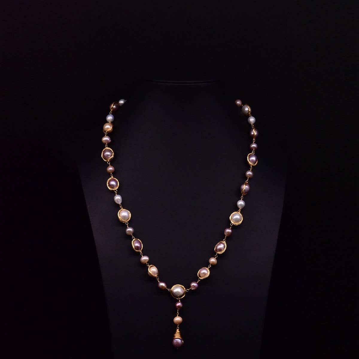 HIGH-GRADE FRESHWATER PEARL SWEATER NECKLACE