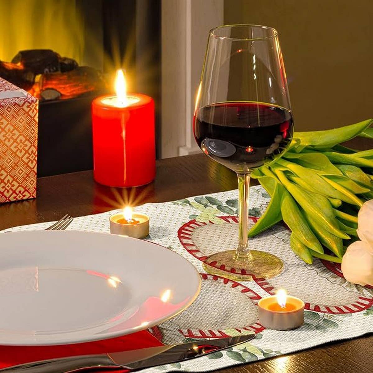 VALENTINE'S DAY LOVE PRINT CARTOON TABLECLOTH