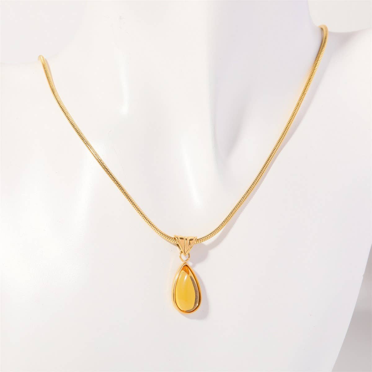 Fashionable water drop blue ocean necklace