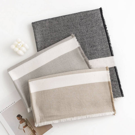 FASHIONABLE MID-LENGTH TWILL SCARF