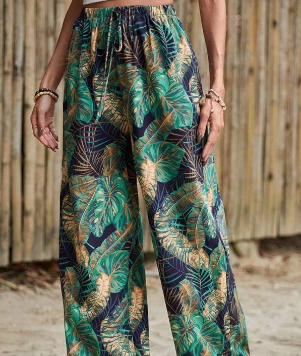 Stylish French summer vacation plant-print pants