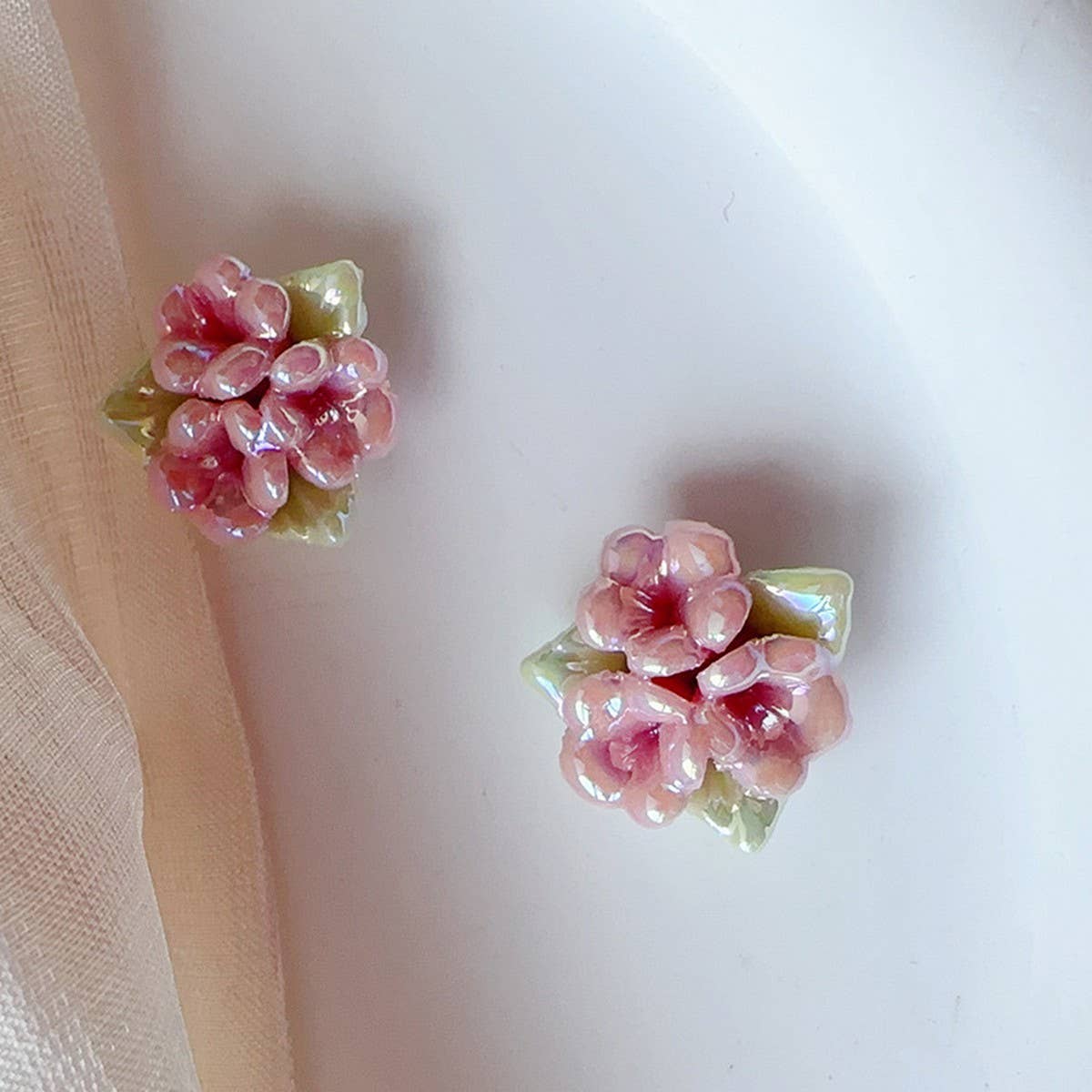 RETRO SWEET FOREST TRIANGLE EARRINGS