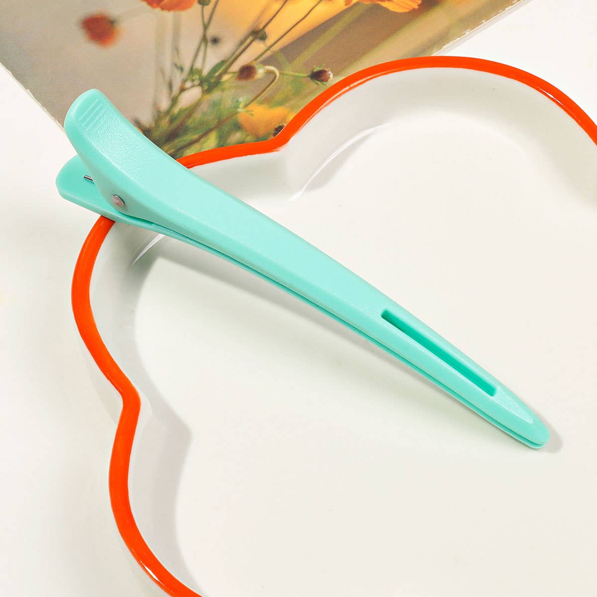 Duckbill clip high-end one-piece clip