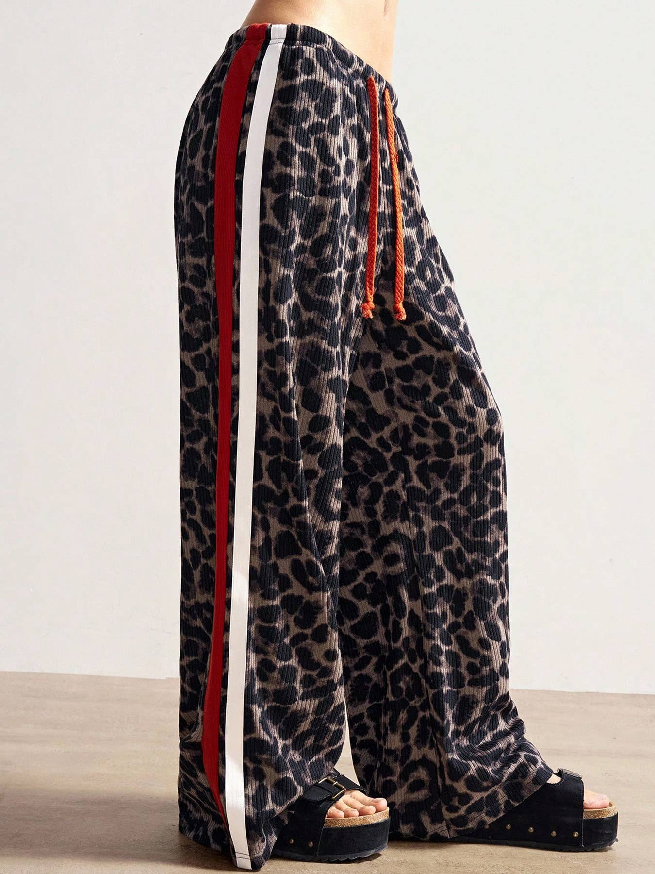 Leopard print stylish loose wide-leg trousers