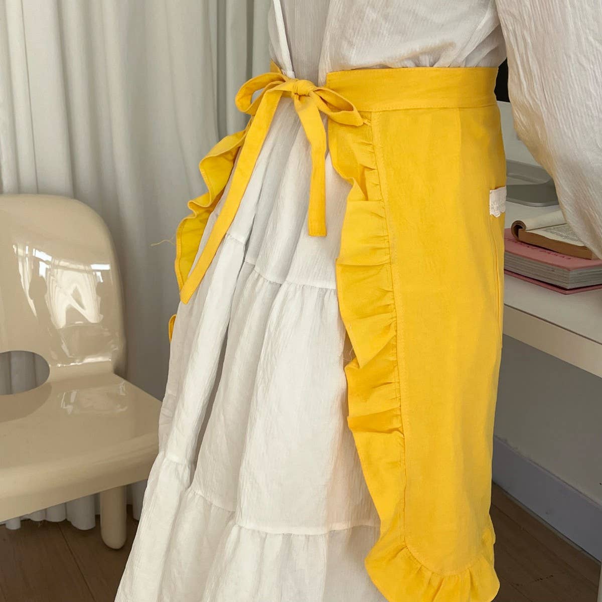 WATERPROOF HALF-LENGTH COTTON LACE APRON