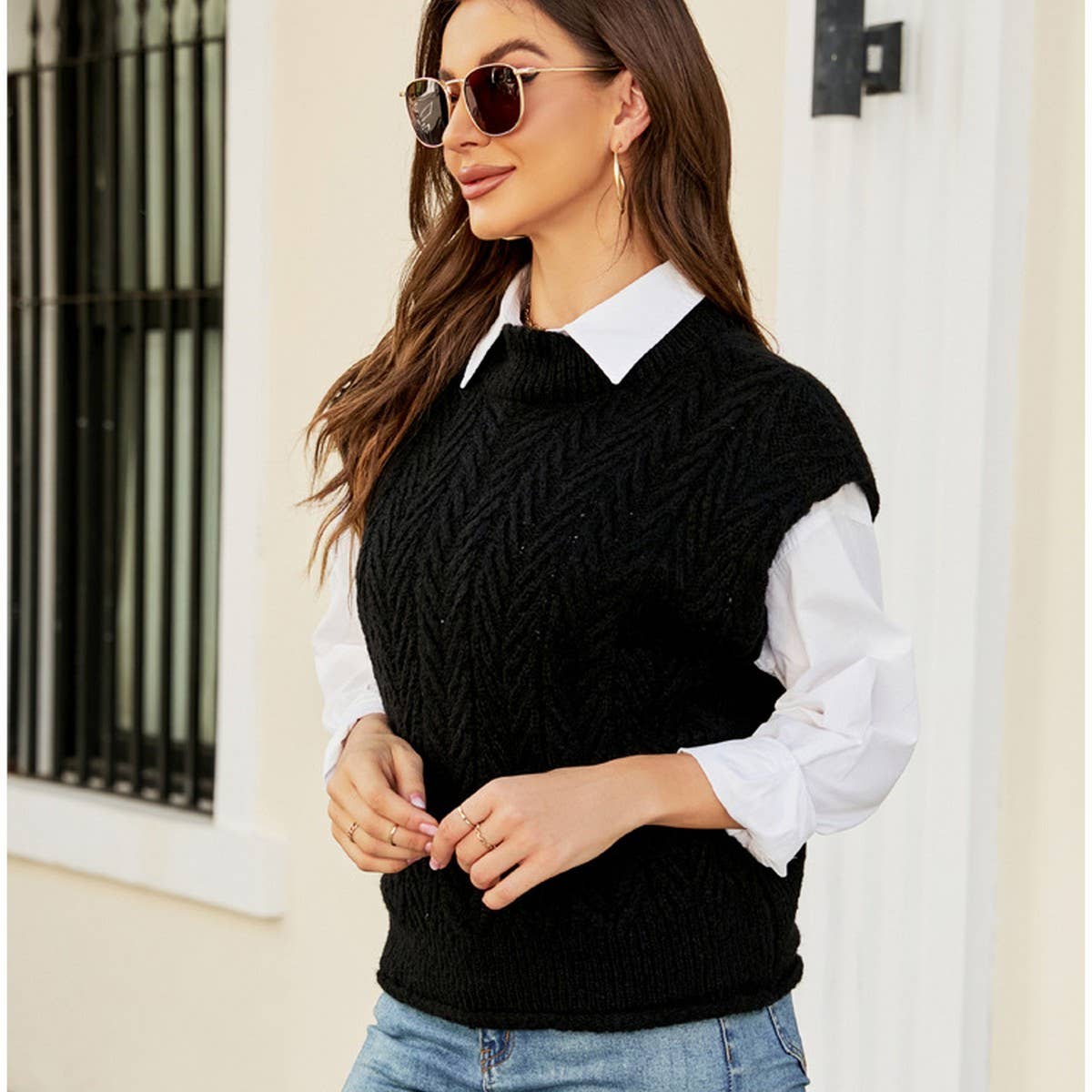 Knit everything with coarse needle solid color vest