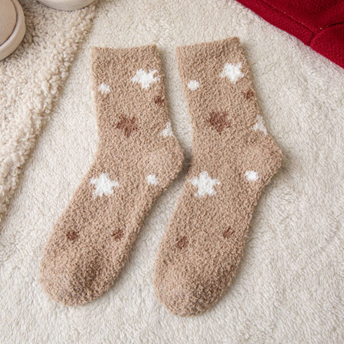 CHRISTMAS STAR PATTERN COZY SOCKS