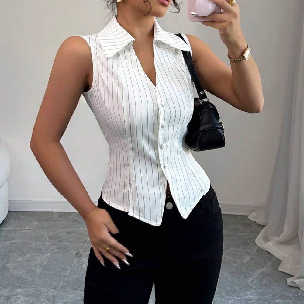 Sleeveless, form-fitting, navel exposed V shirt