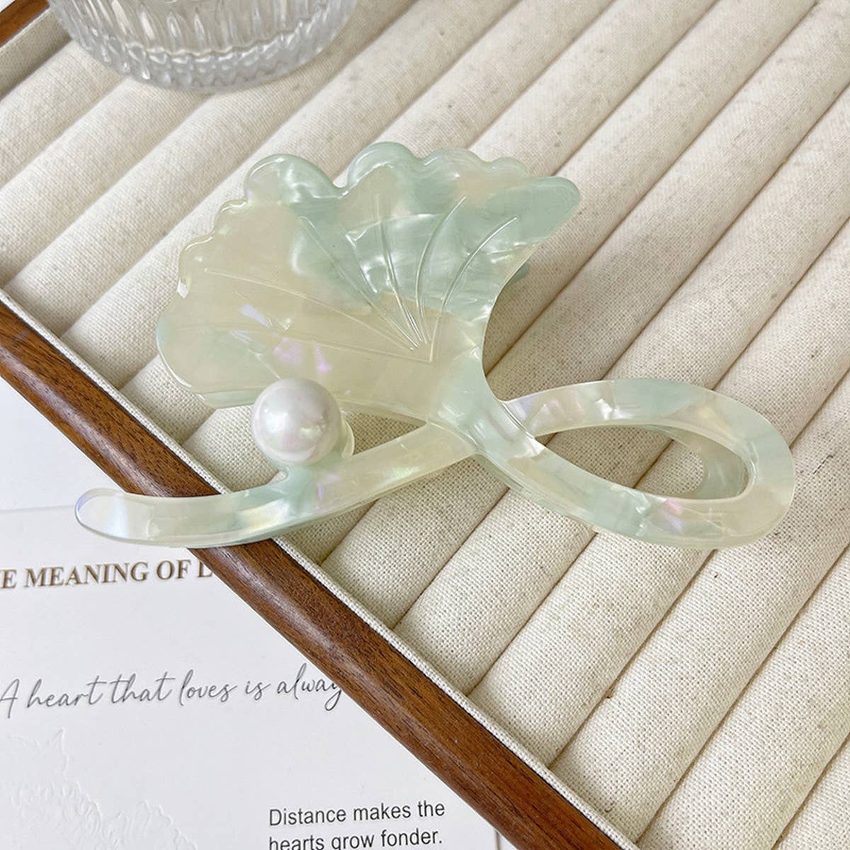 Ginkgo Leaf Pearl Hair Claw, Elegant French Clip_CWAHA1347