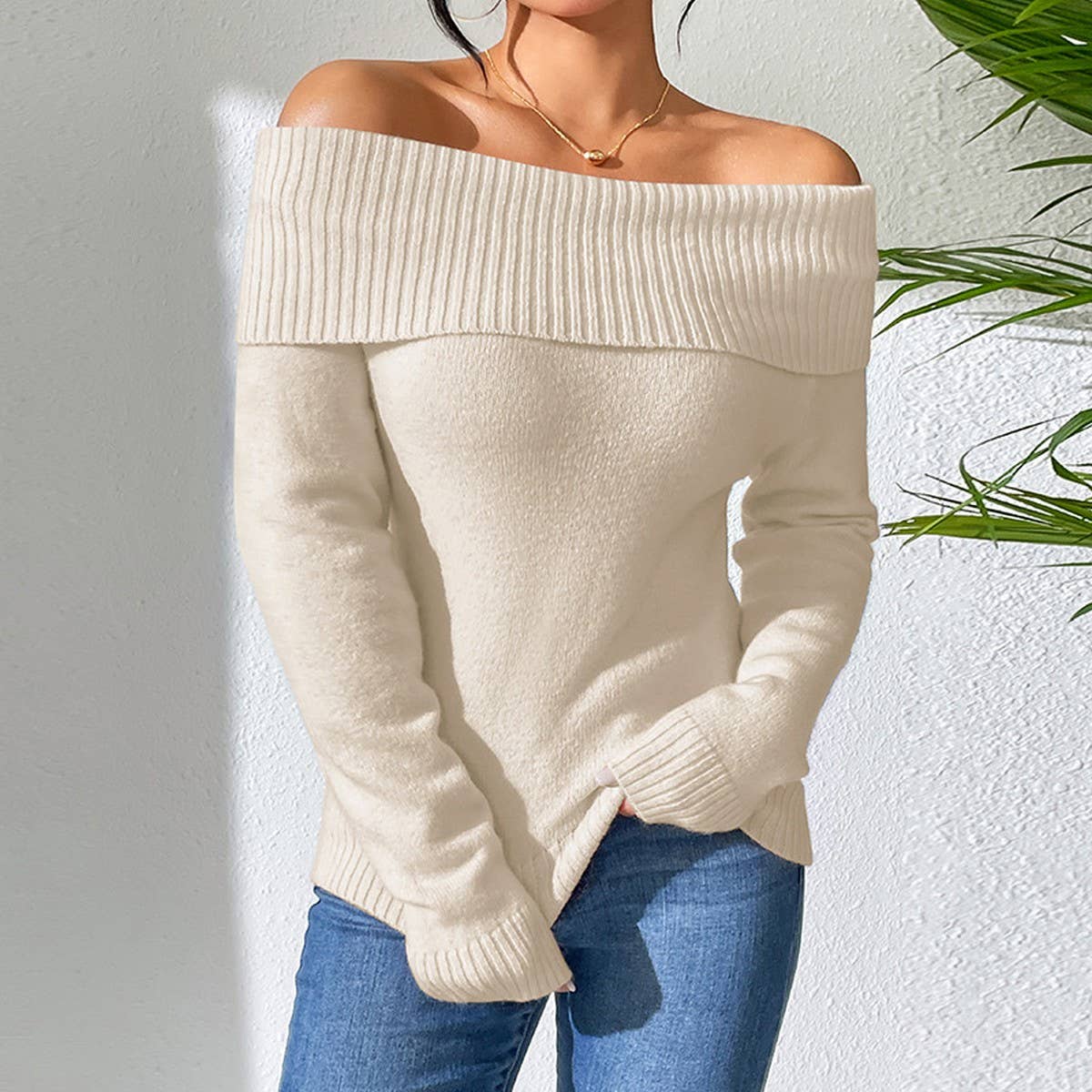 Slim-fit lapel solid color one-line shoulder sweater