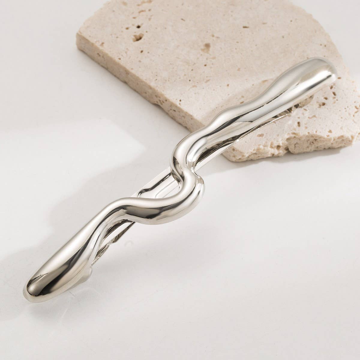 Wrinkled Metal Hair Clip ??Elegant Low Ponytail_CWMM8539