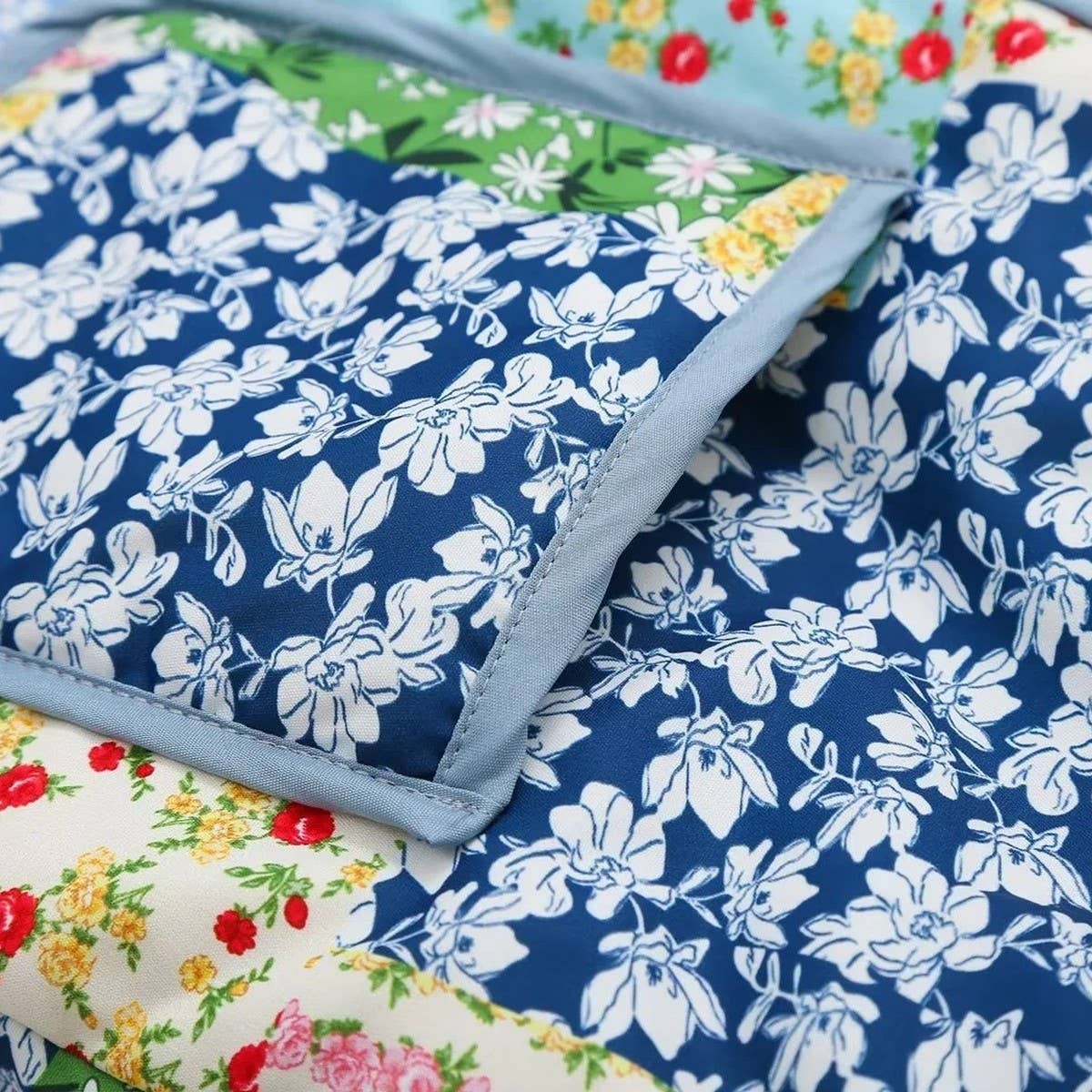 COLORBLOCK PRINT LAPEL QUILTED JACKET