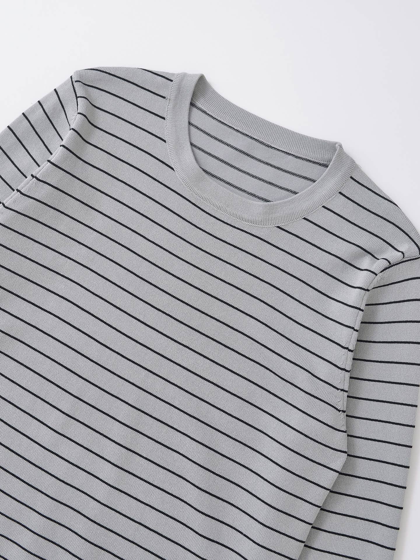 SLIM LONG-SLEEVED STRIPED STRETCH SWEATER