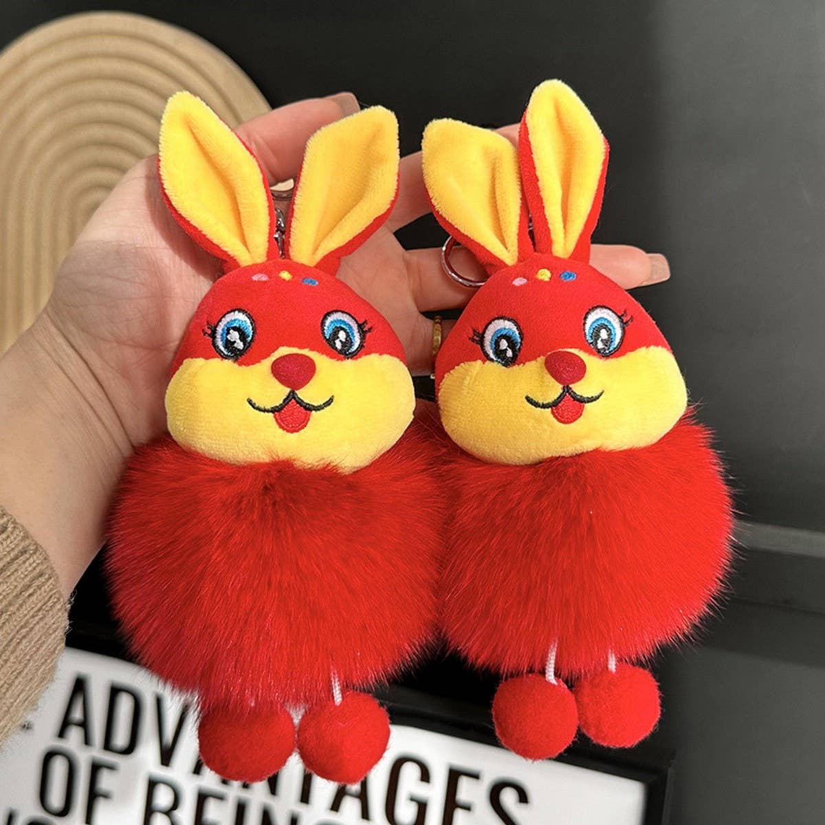 CUTE BUNNY CAR KEYCHAIN BAG PENDANT ACCESSORIES