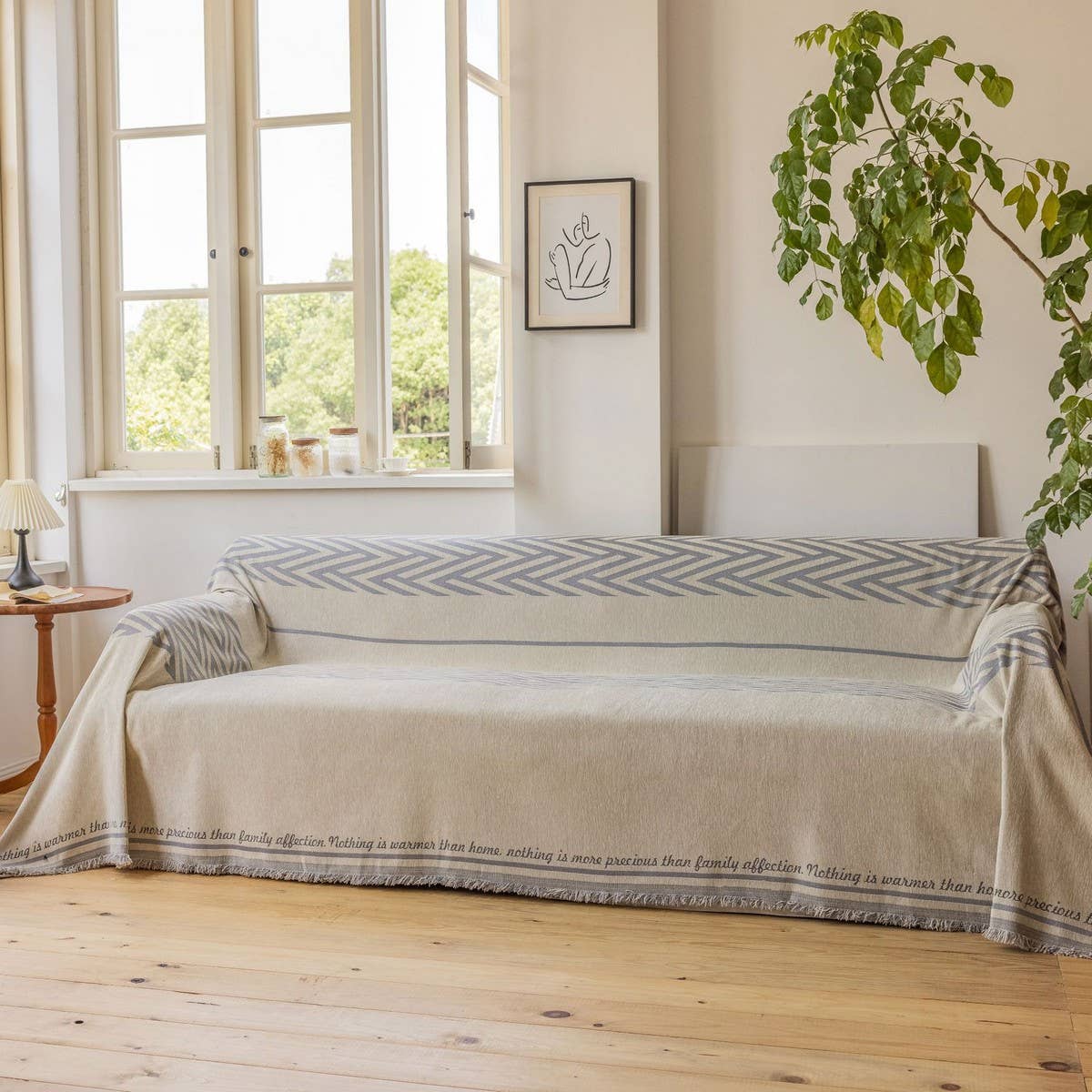 MODERN GEOMETRIC DESIGN DOUBLE SIDED SOFA THROW