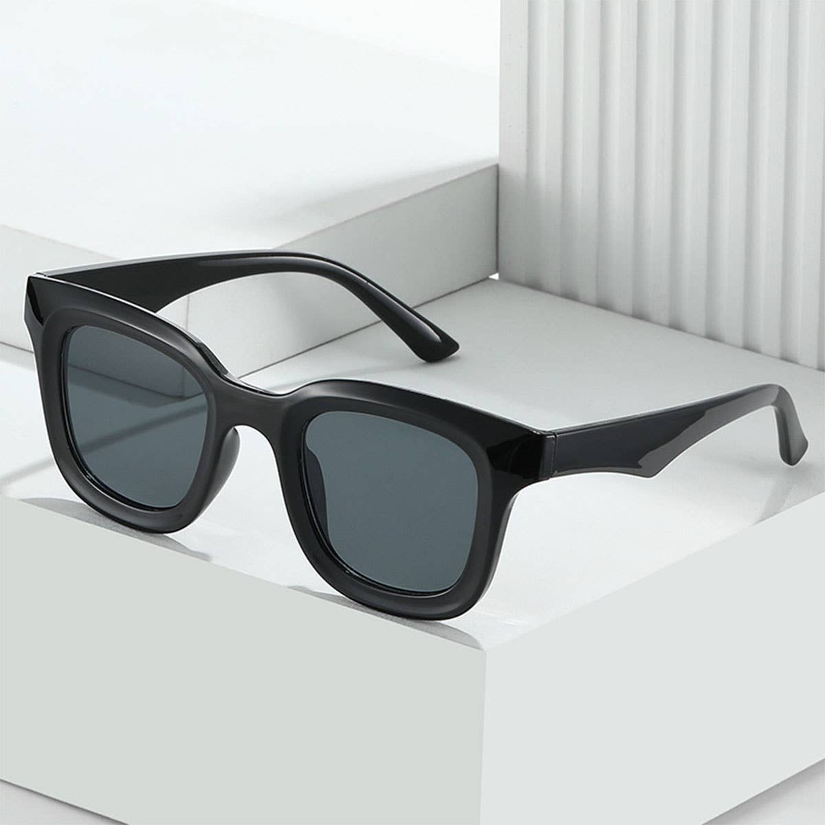 WIDE FRAME DANDY SUNGLASSES