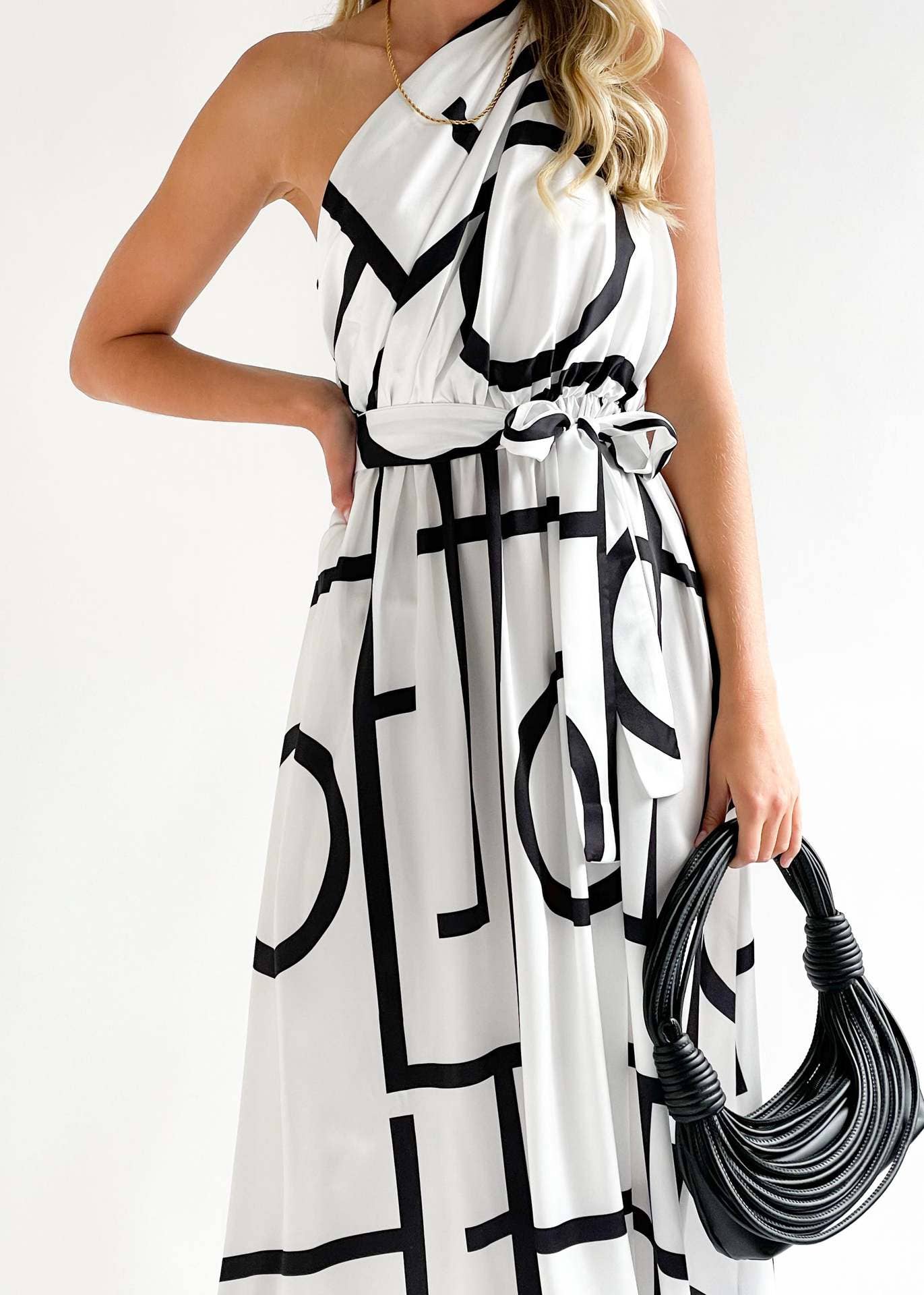 SEXY WAISTLINE PRINT SKEW COLLAR TUNIC DRESS