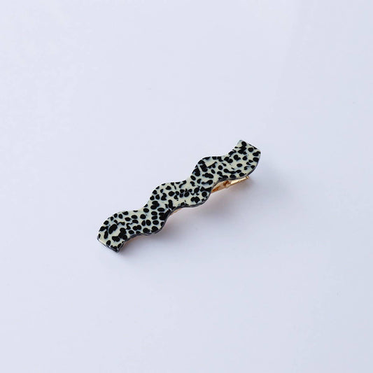 Wavy Acetate Hair Clip - Simple Chic Side Bang Pin