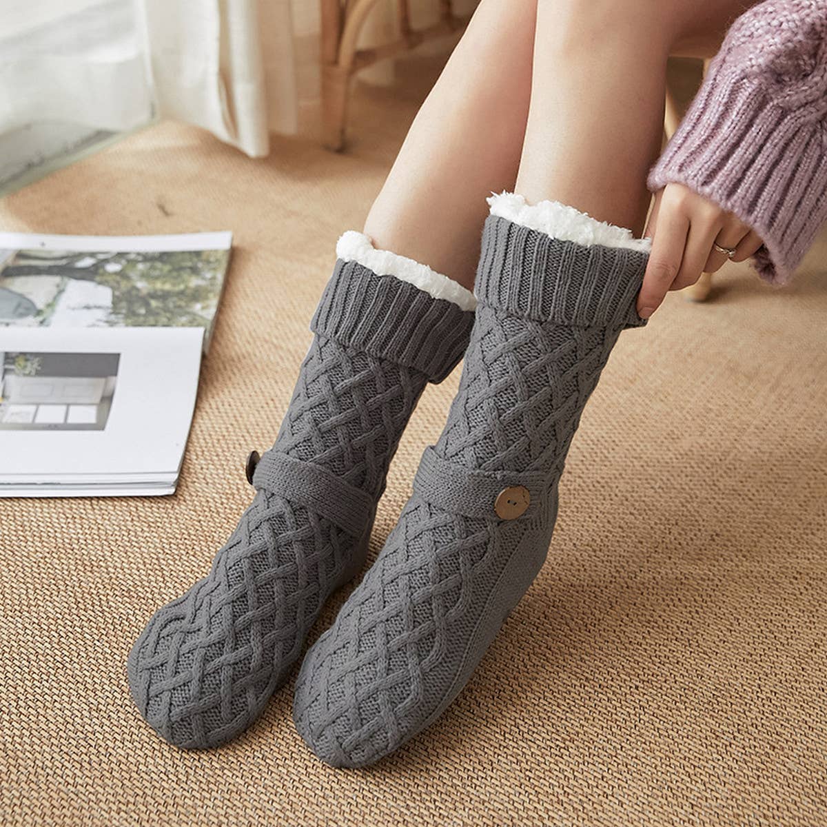 WINTER CHRISTMAS LEG COVERS PLUSH INDOOR SLIPPERS