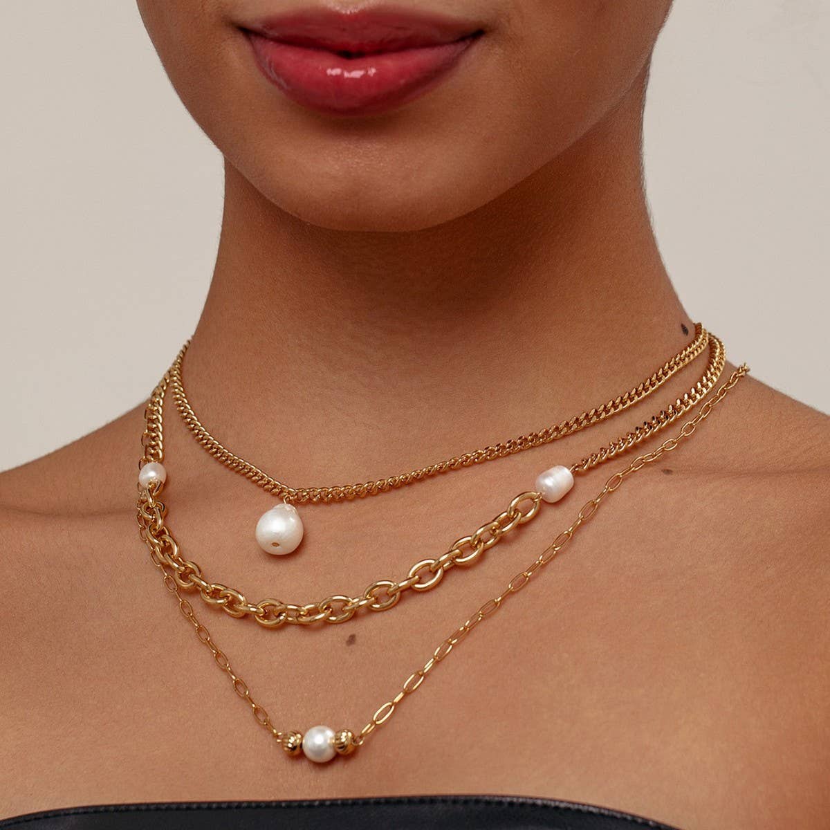 FRESHWATER PEARL NECKLACE 18K GOLD PLATED NECKLACE