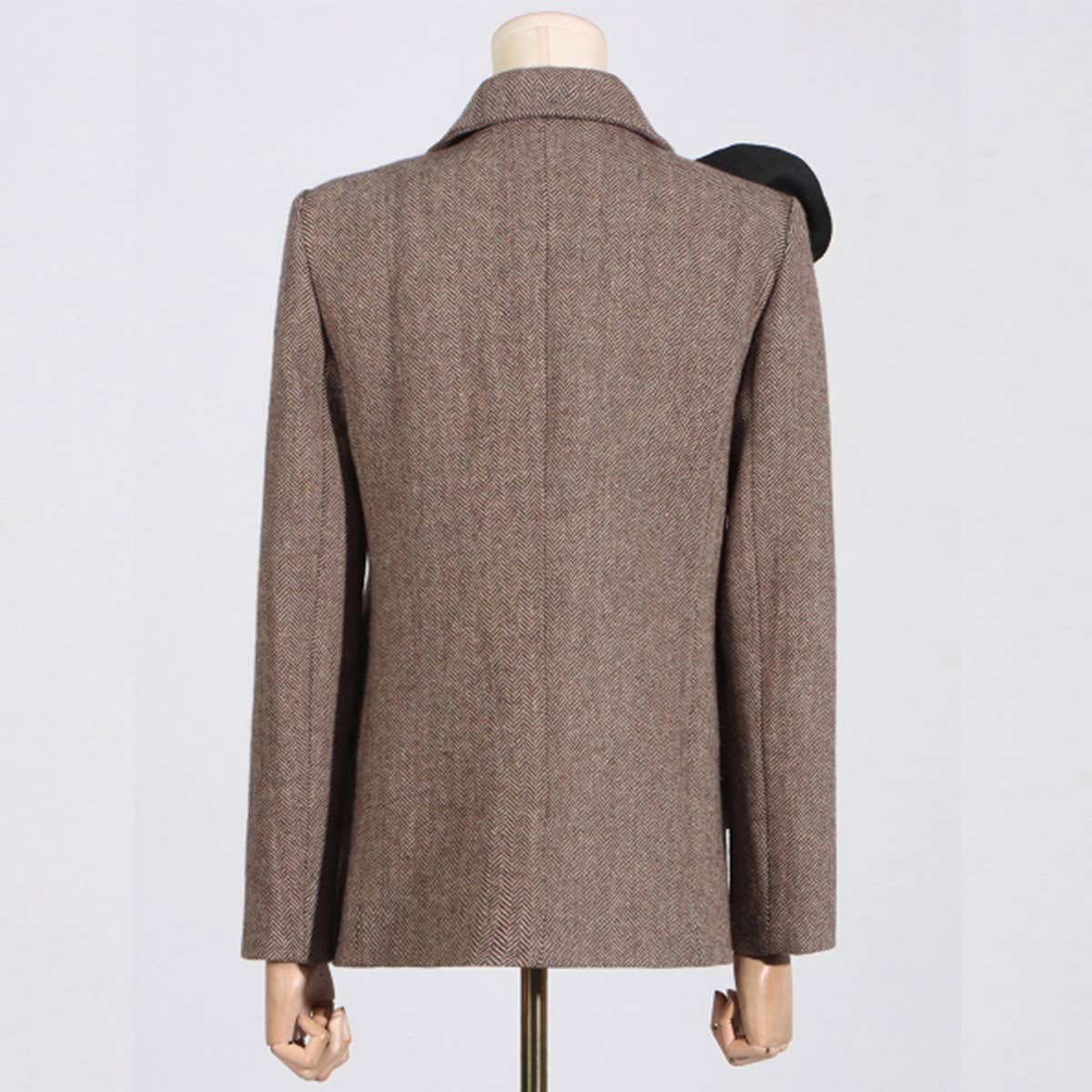 Chic Double-Breasted Blazer with 3D Floral Details_CWOCO1225