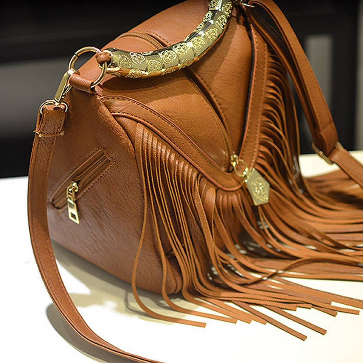 CWAB4541_BUCKET TASSEL HAND SHOULDER CROSSBODY BAG