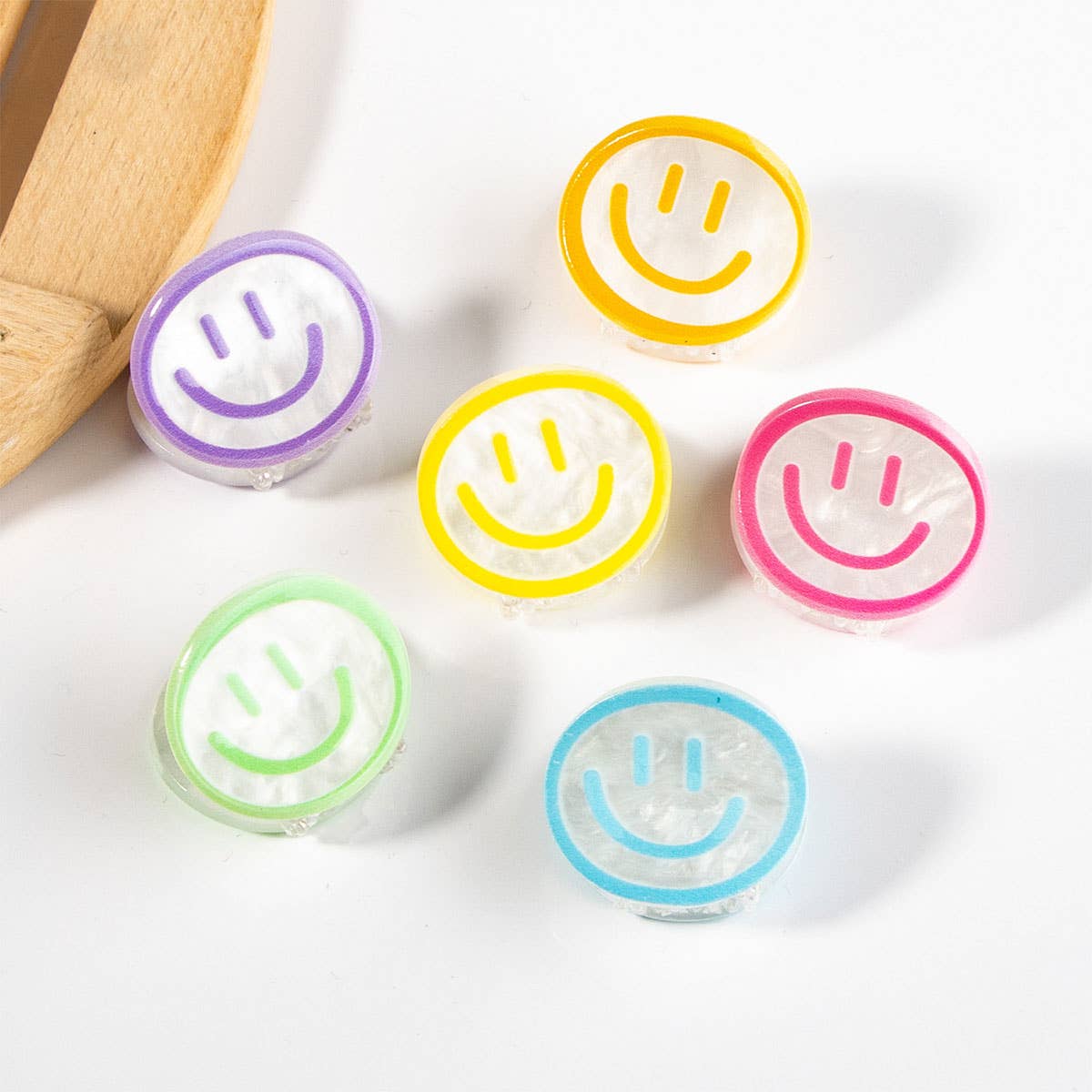 Acrylic Smiley Face Hair Claw - Cute Back Clip_CWAHA0285