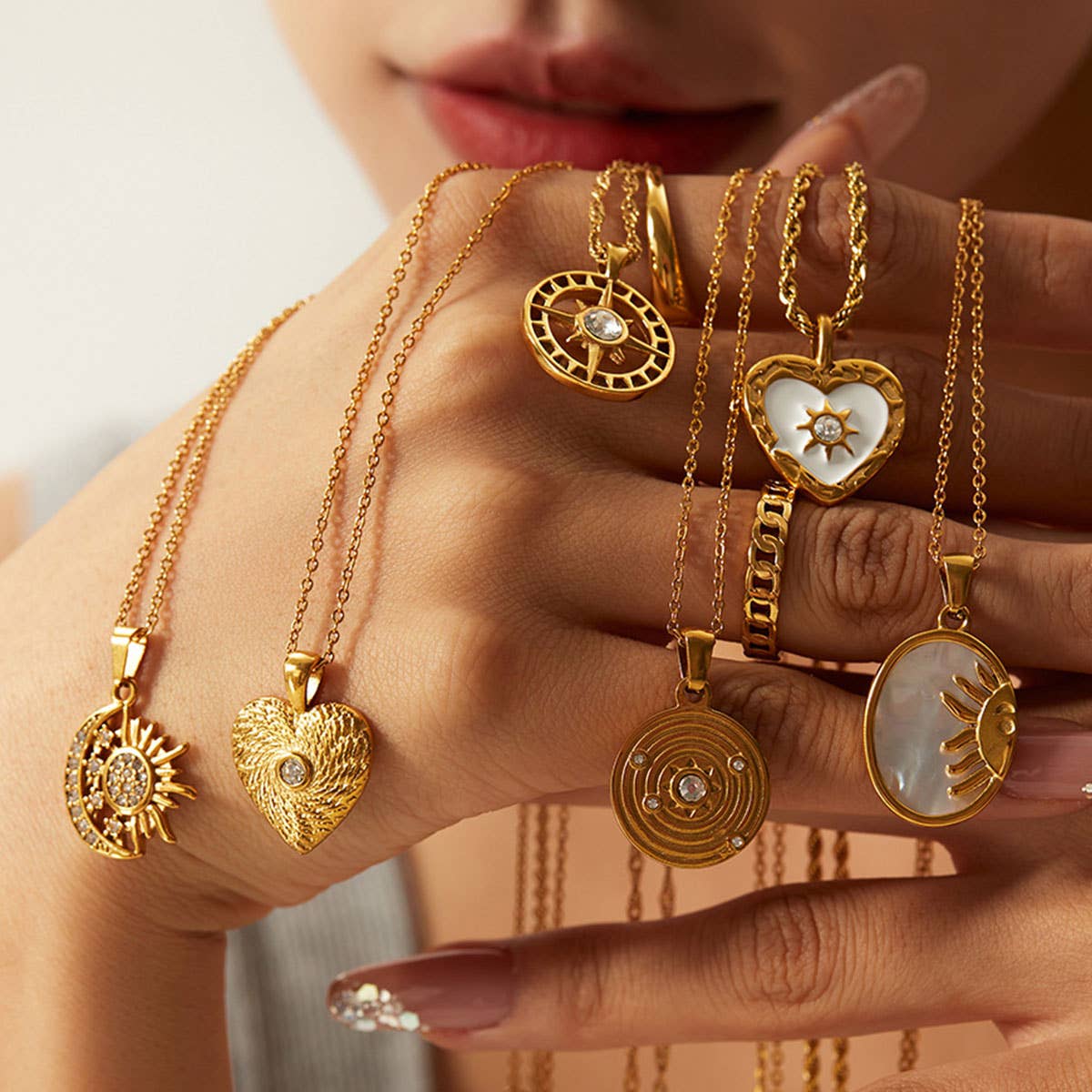 FRENCH FASHION VINTAGE STAINLESS STEEL NECKLACE