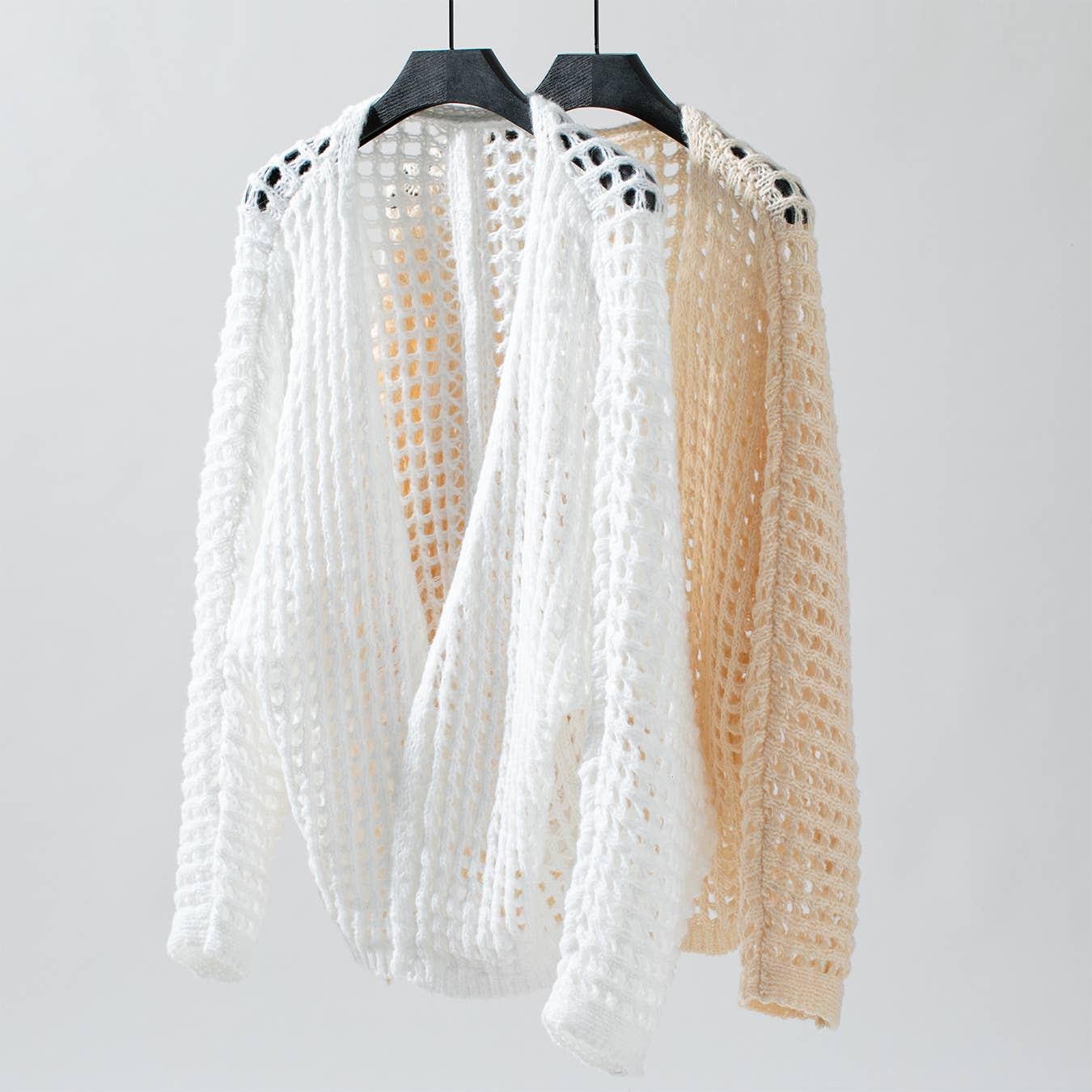 HOLLOWED-OUT LONG-SLEEVED SWEATER JACKET