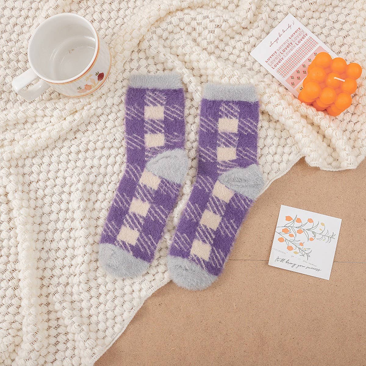 MID-TUBE WINTER WARM PLUSH SLEEPING SOCKS
