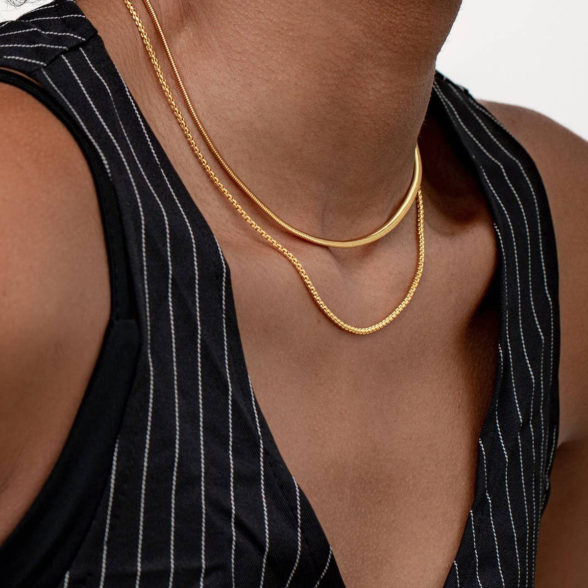 DOUBLE-LAYER BLADE SNAKE CHAIN STEEL BEAD NECKLACE