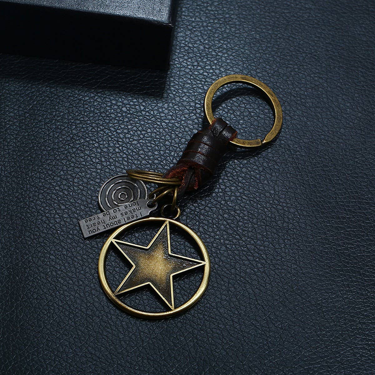 ALLOY FIVE-POINTED STAR GENUINE LEATHER KEYCHAIN_CWMM4783