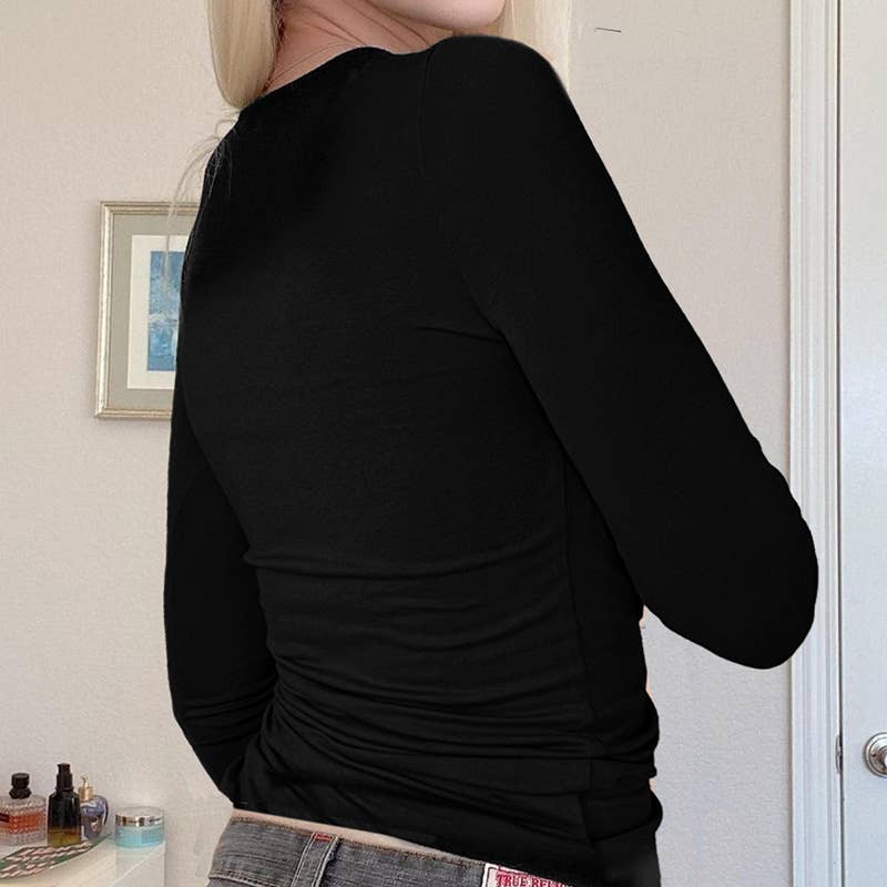 V-NECK LACE PATCHWORK SLIM-FIT T-SHIRT