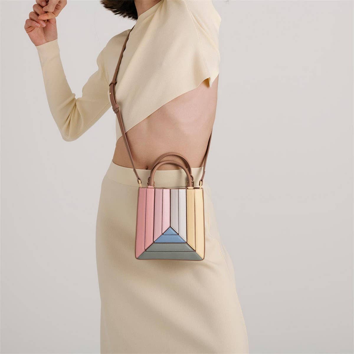 SPLICED RAINBOW SHOULDER BAG HANDBAG_CWAB1382