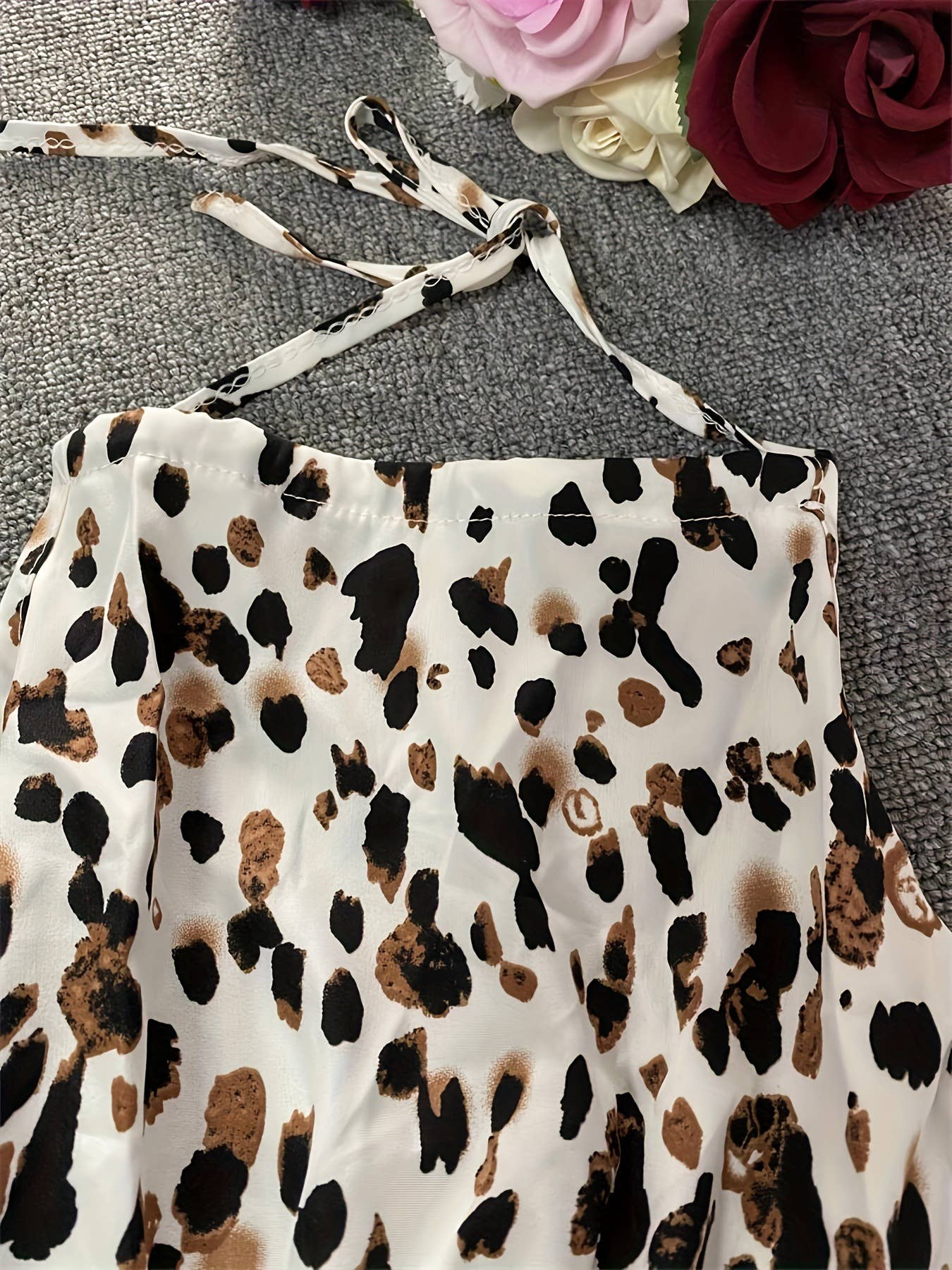 Sleeveless halter print vacation-style dress