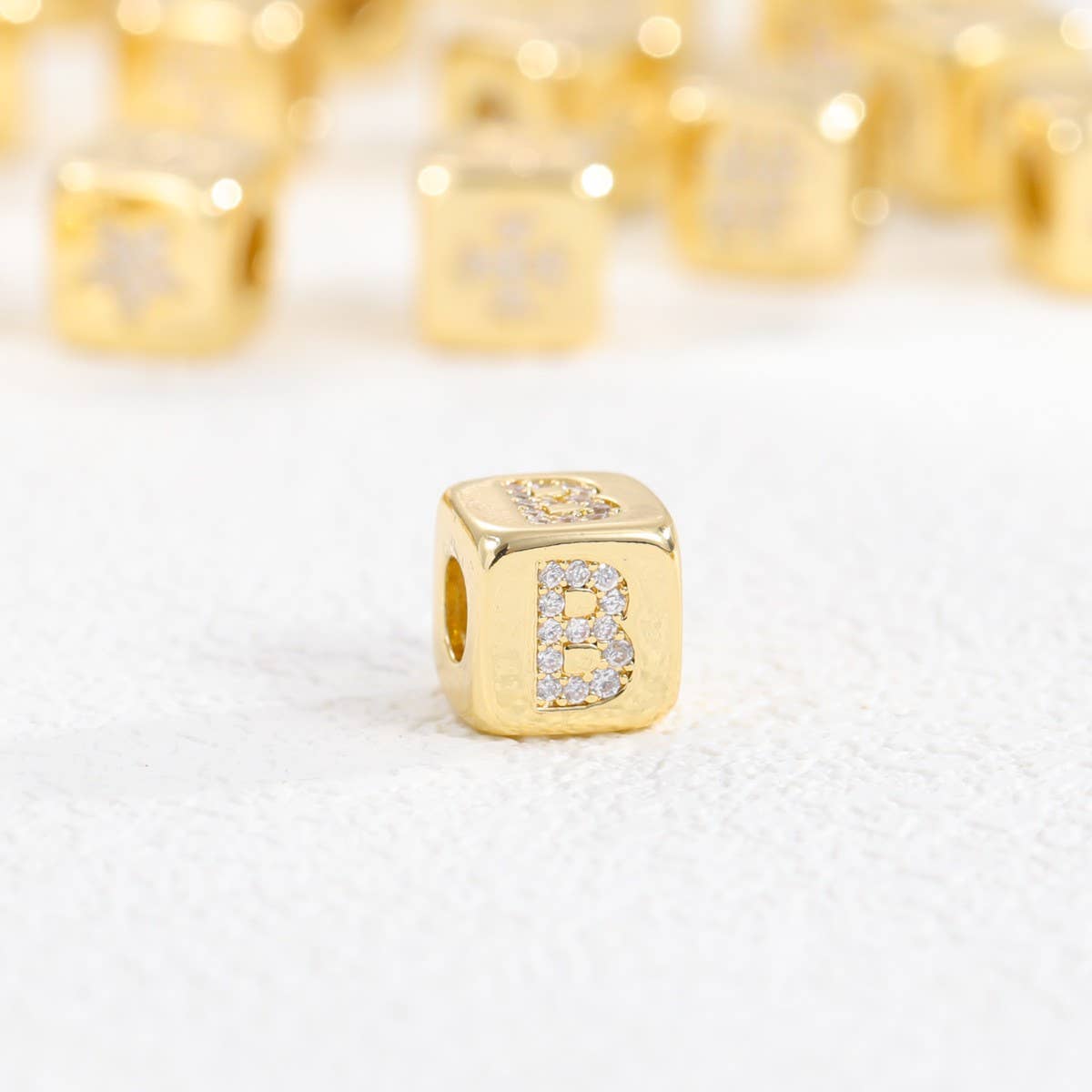 18K Gold-Plated Zirconia Dice Pendant Necklace_CWMM5876