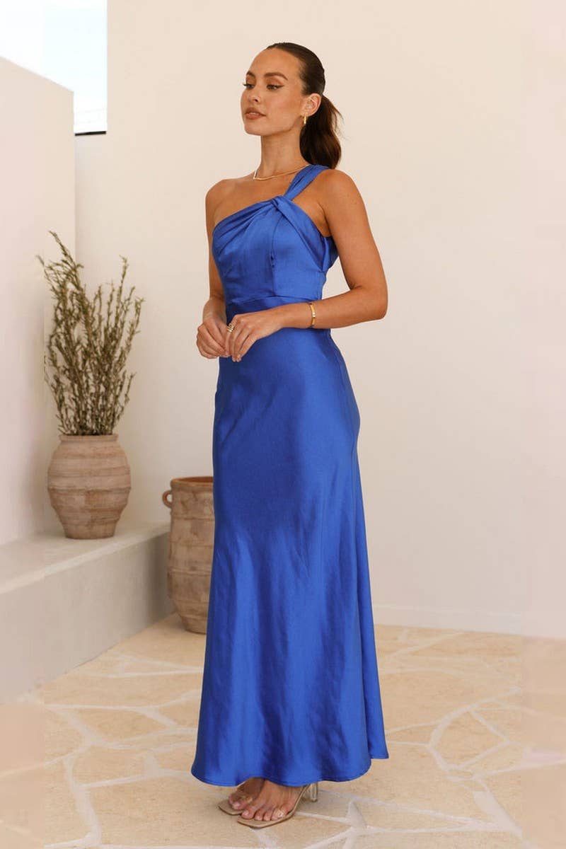 CWDMD5556_SEXY BACKLESS SPAGHETTI STRAP SLIT GOWN