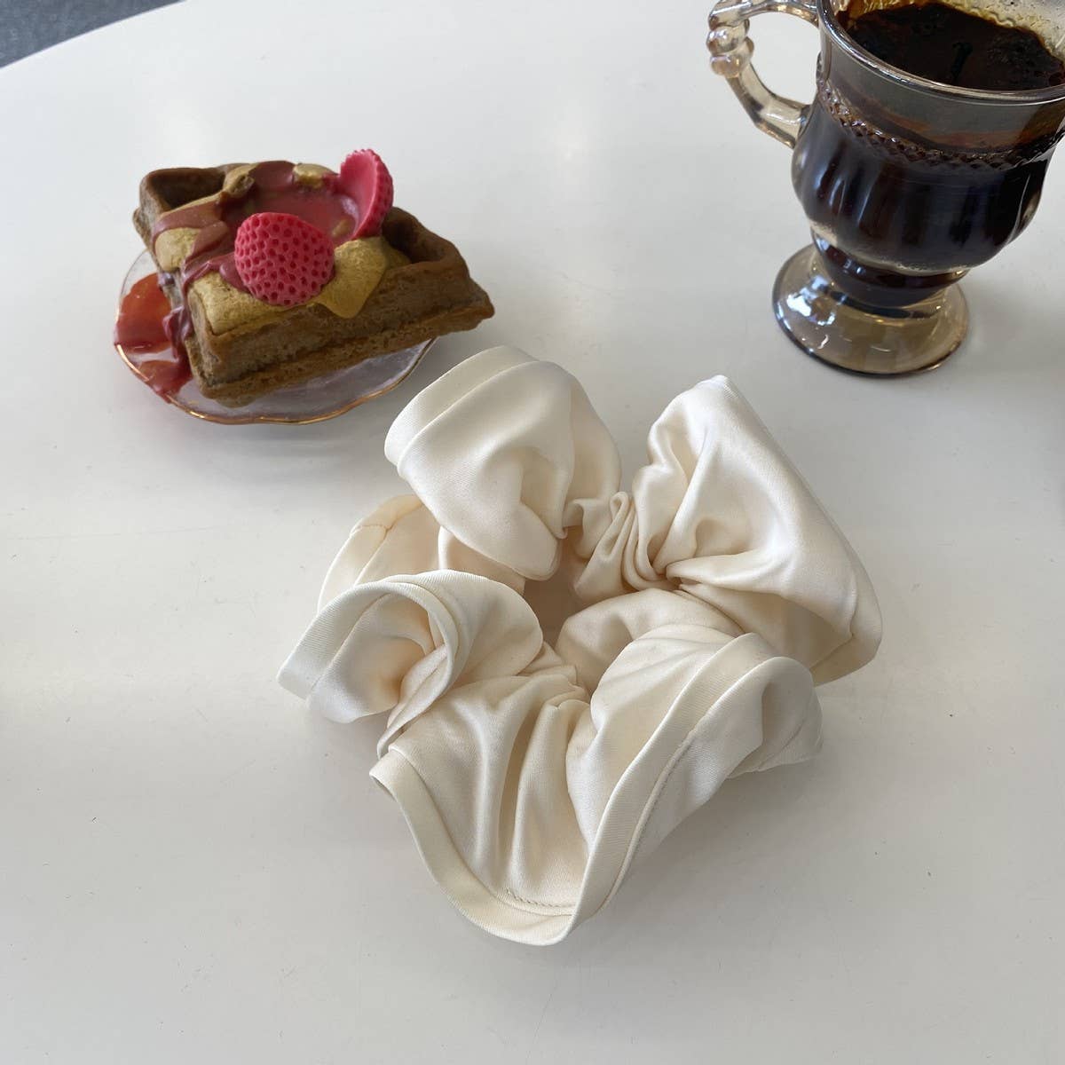 CWAHA4449_RETRO PLEATED SWEET WOOD EAR HEADBAND